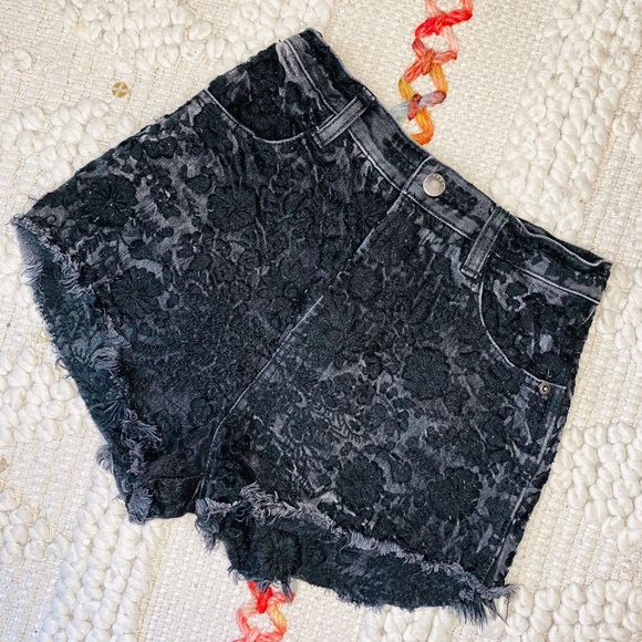 Free People Etienne Fields Embroidered Jean Shorts - Picture 5 of 15